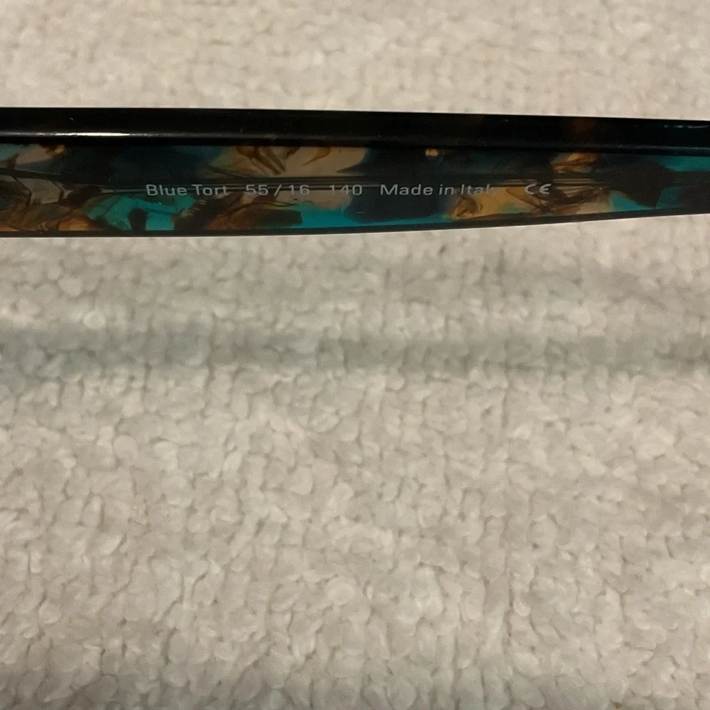 Stylish Tortoise Shell Sunglasses
